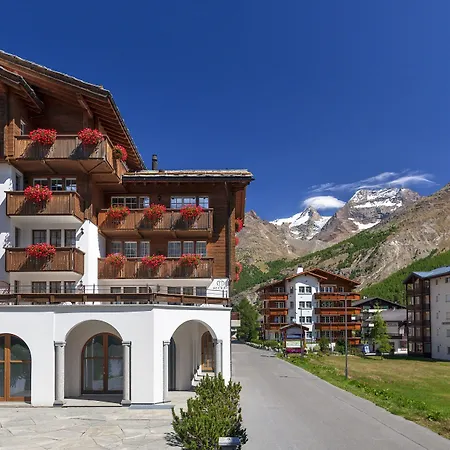 Arcade & * Saas Fee